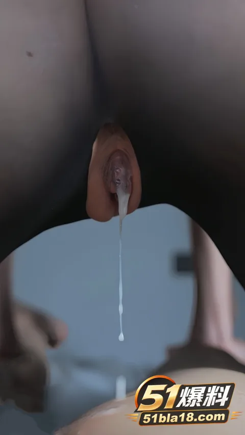 9 9