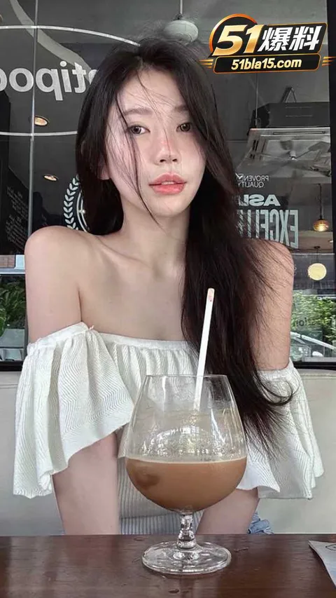 3 3