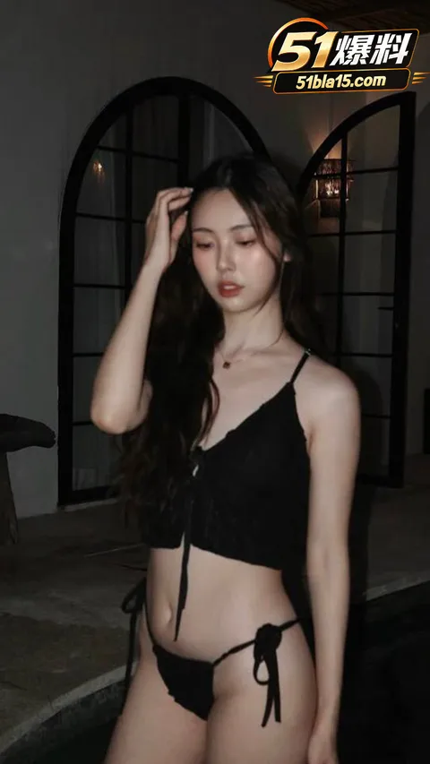 8 8