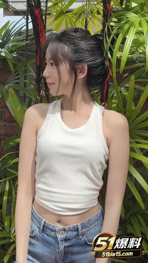 3 3