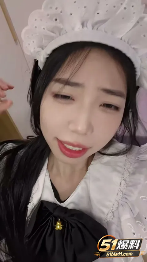 半糖性感御姐 丝丝不是思思 cos性感女仆居家自慰表演大秀扣到高潮翻白眼表情太丰富了 半糖性感御姐 丝丝不是思思 cos性感女仆居家自慰表演大秀扣到高潮翻白眼表情太丰富了