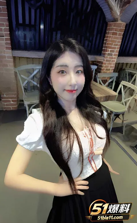 3 3