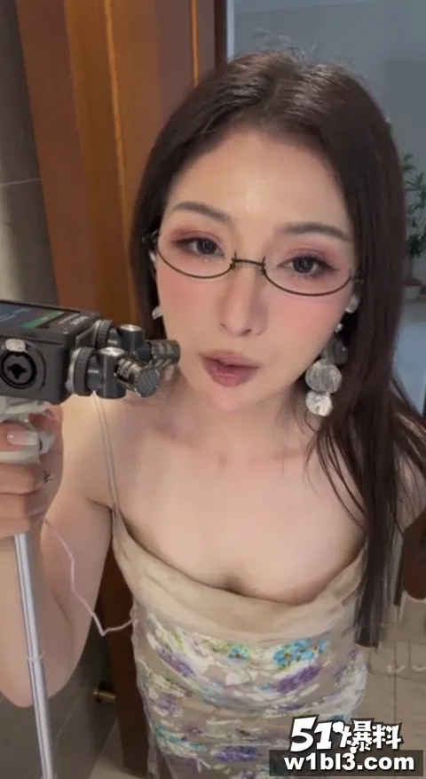 推特 晚安yoyo 福利作品合集 淫姿骚态极具少妇感 玉足肥穴天生的精液容器 淫乱骚足刺激到爆 推特 晚安yoyo 福利作品合集 淫姿骚态极具少妇感 玉足肥穴天生的精液容器 淫乱骚足刺激到爆
