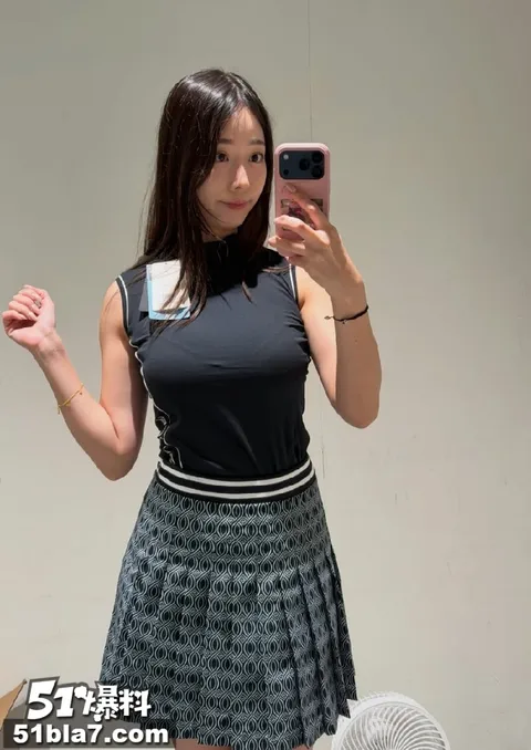 7 7