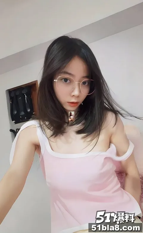 3 3