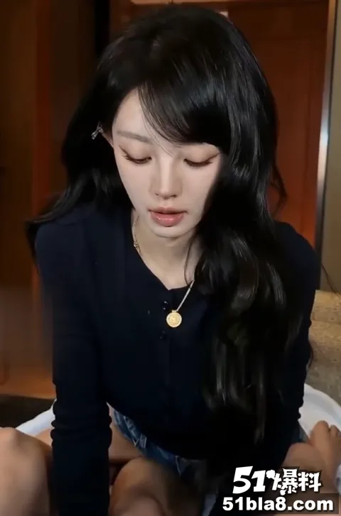 AI甜妹明星换脸 田曦薇 扭腰摆臀展示淫姿 羞涩淫叫超极反差 骚语不断撩的人鸡巴发硬 AI甜妹明星换脸 田曦薇 扭腰摆臀展示淫姿 羞涩淫叫超极反差 骚语不断撩的人鸡巴发硬